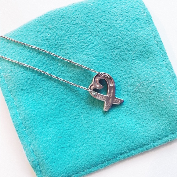 Tiffany & Co. Sterling silver Paloma Picasso Loving Heart pendant necklace. - Picture 2 of 3
